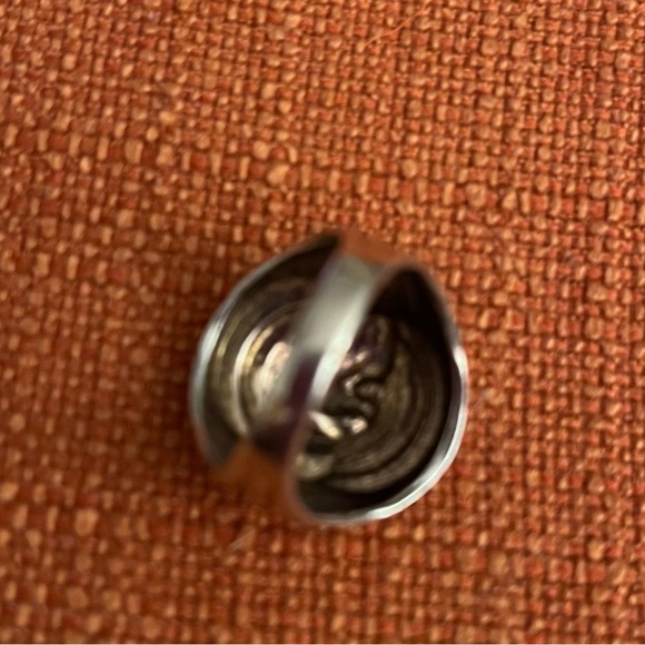 World War II Sterling Silver Honorable Discharge Ruptured Duck Ring - Picture 7 of 8